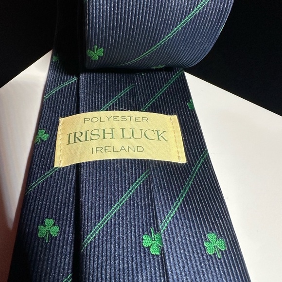 Irish Luck Navy Blue Tie with Green Shamrocks - Picture 5 of 11
